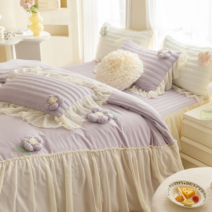 91家纺网 家纺一手货源 找家纺 胜权家纺 2024新款A类水洗60支全棉工艺款夹棉床裙四件套 花儿朵朵-凝香紫