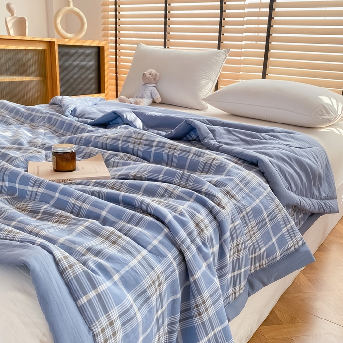 91家纺网 家纺一手货源 找家纺 梦恬佳2024新款无印风水洗棉夏被-春野蓝