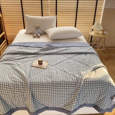 91家纺网 家纺一手货源 找家纺 梦恬佳2024新款无印风水洗棉夏被-蓝小格