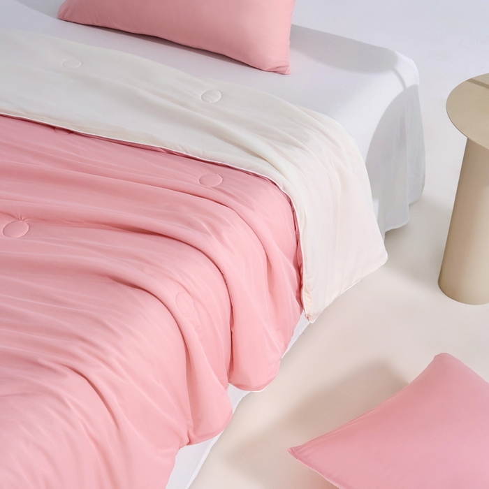 91家纺网 家纺一手货源 找家纺 梦恬佳2024新款A类冰淇凌凉感丝夏被 樱桃粉