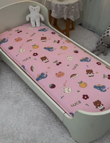 91家纺网 家纺一手货源 找家纺 宝贝优选 2024新款全棉儿童四季拆卸款床垫 彩色世界