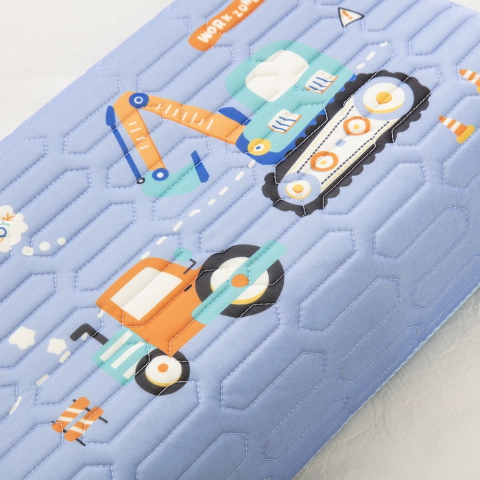 91家纺网 家纺一手货源 找家纺 大黄蜂家居家纺 2025新款凉感丝卡通乳胶枕套 挖掘机