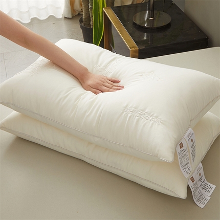 91家纺网 家纺一手货源 找家纺 （总） 2024新款A类绣花蝶恋蚕丝枕头枕芯