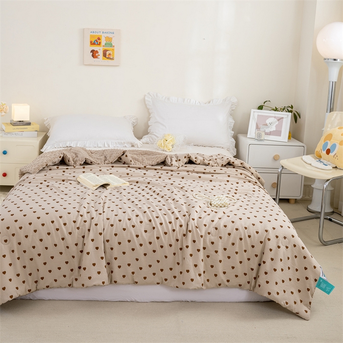 91家纺网 家纺一手货源 找家纺 芯元素 2024新款A类水洗棉凉豆豆夏被 爱心-咖