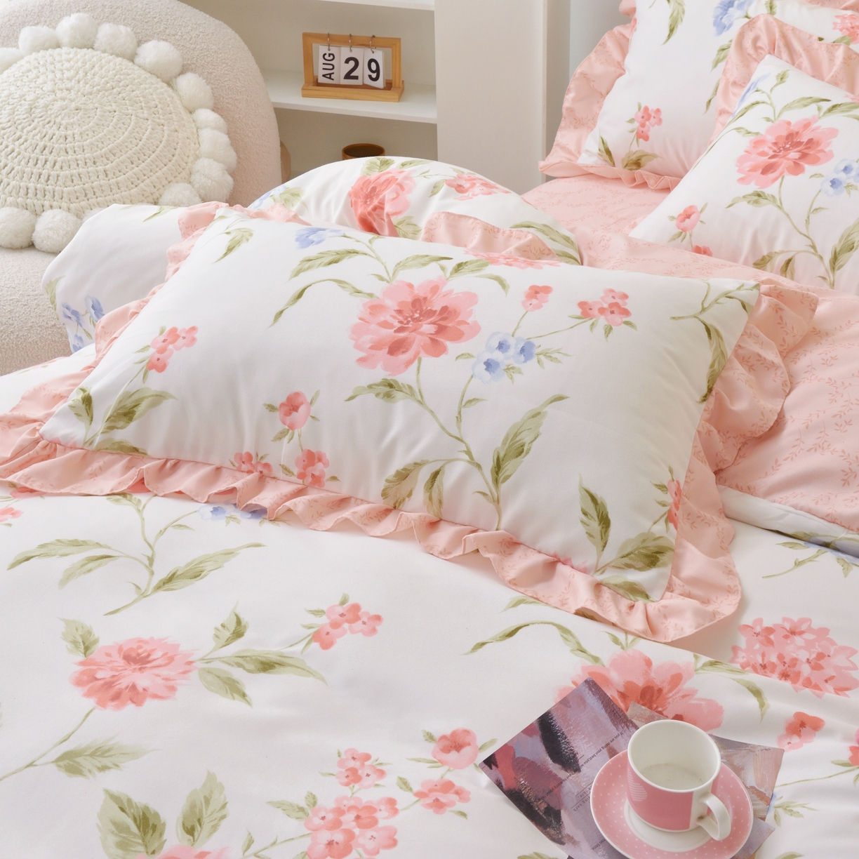 91家纺网 家纺一手货源 找家纺 宅家居 2024新韩版亲肤磨毛花边小号三件套 四件套床单大荷叶边 思郁法情