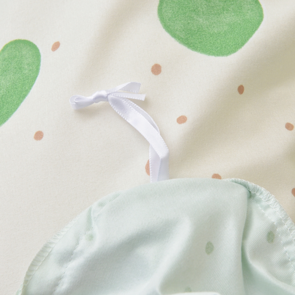 91家纺网 家纺一手货源 找家纺 宅家居 2024新韩版亲肤磨毛花边小号三件套 四件套床单大荷叶边 米可-苹果绿