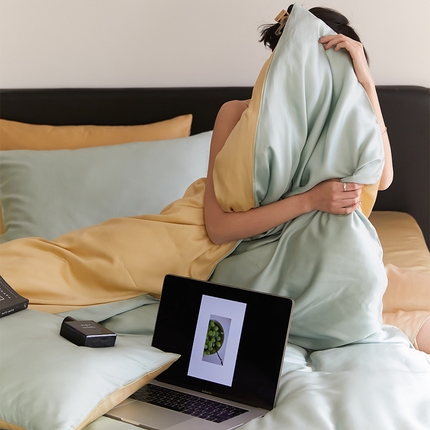 沐晴家纺 2025新款60兰精天丝简约轻奢纯色四件套 浅艾绿-香槟金