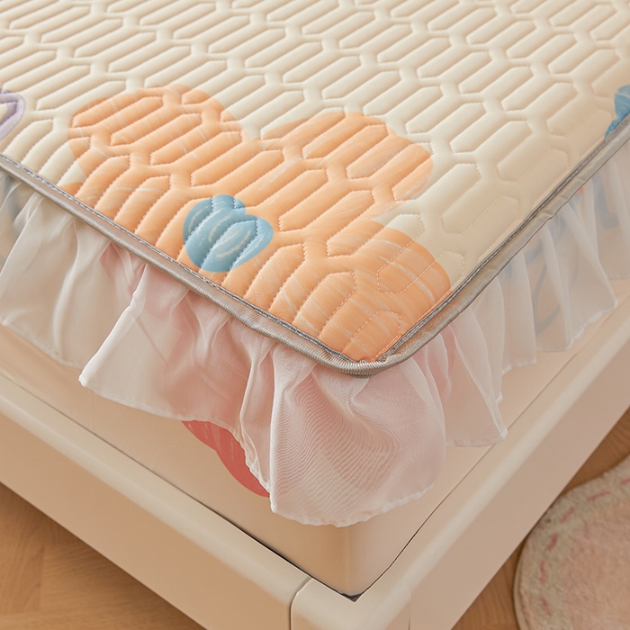 91家纺网 家纺一手货源 找家纺 伊人坊 2024新款A类凉感丝花边款乳胶床笠三四件套 花边 缤纷花季