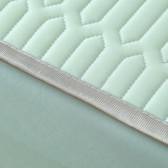 91家纺网 家纺一手货源 找家纺 伊人坊 2024新款A类凉感丝0.4乳胶床笠凉席夏被套件 薄荷绿