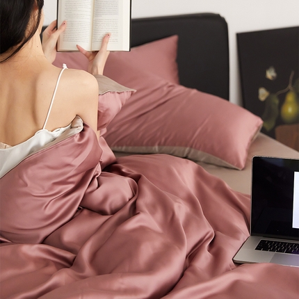 沐晴家纺 2025新款60兰精天丝简约轻奢纯色四件套 野樱莓-芋泥灰