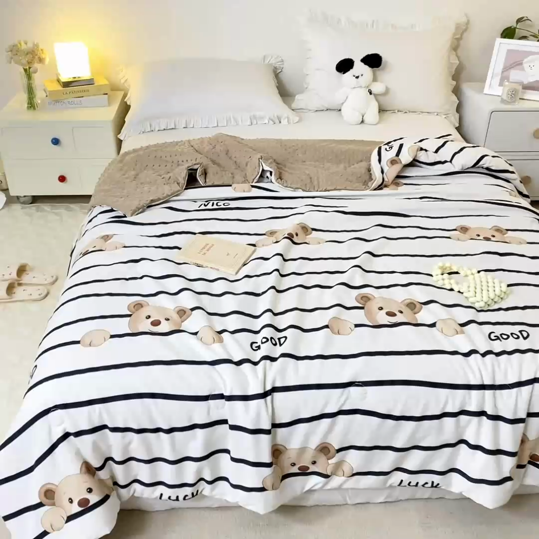 91家纺网 家纺一手货源 找家纺 芯元素 2024新款A类水洗棉凉豆豆夏被 社恐小熊