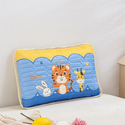 91家纺网 家纺一手货源 找家纺 大黄蜂家居家纺 2025新款大黄蜂凉感丝卡通平面枕套 快乐星猫