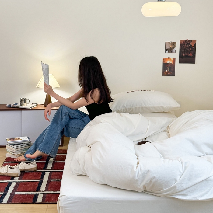 91家纺网 家纺一手货源 找家纺 艾沁家纺 2024新款ins全棉水洗棉数码印花四件套 美梦·Red