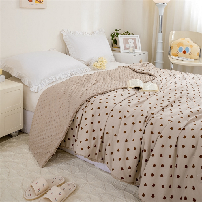 91家纺网 家纺一手货源 找家纺 芯元素 2024新款A类水洗棉凉豆豆夏被 爱心-咖
