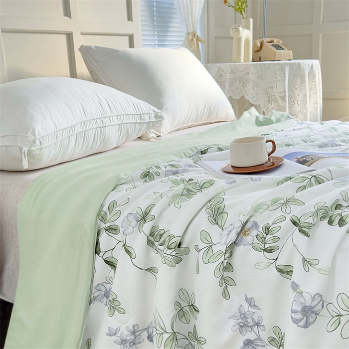 91家纺网 家纺一手货源 找家纺 青螺家纺2024新款50S天丝夏凉被 叶叶仙绿