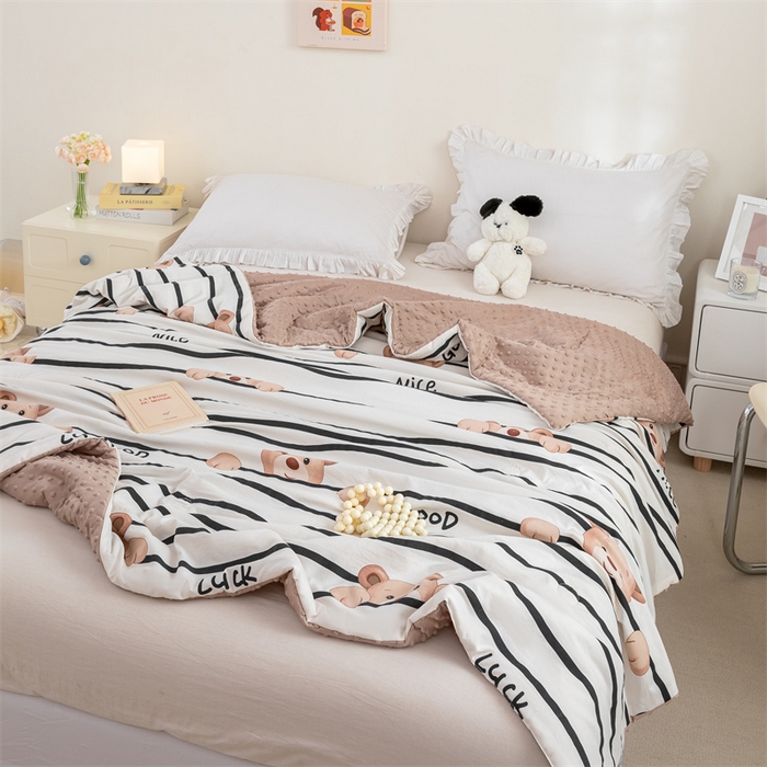 91家纺网 家纺一手货源 找家纺 芯元素 2024新款A类水洗棉凉豆豆夏被 社恐小熊