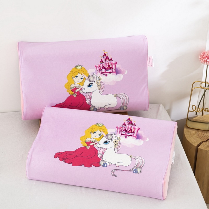91家纺网 家纺一手货源 找家纺 大黄蜂家居家纺 2025新款水晶绒卡通图案枕套乳胶款水晶绒枕套 城堡公主