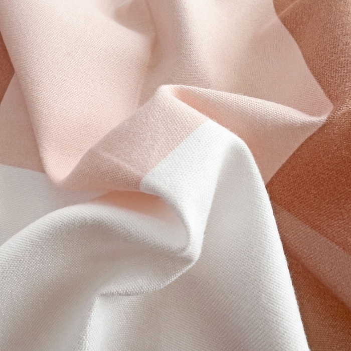 91家纺网 家纺一手货源 找家纺 赫然家纺 新款斜纹磨毛单品被套 粉大格