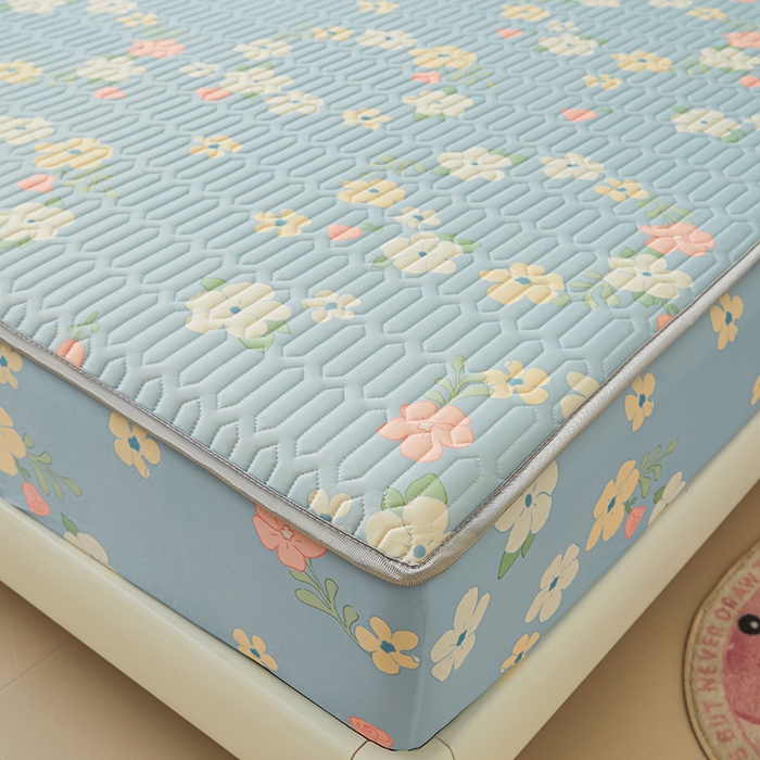 91家纺网 家纺一手货源 找家纺 伊人坊 2024新款A类凉感丝0.4乳胶床笠凉席夏被套件 花花世界