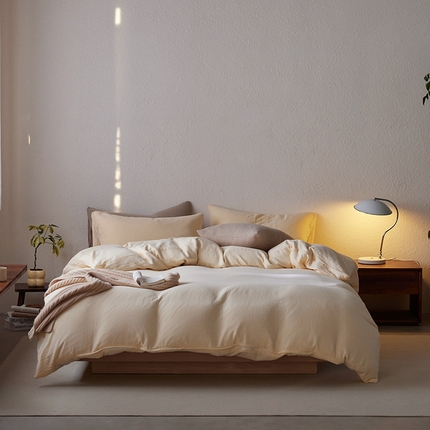 91家纺网 家纺一手货源 找家纺 简纯主义 2025新款全棉有机雾感纱双层皱皱纱四件套 茉莉奶白