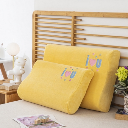 91家纺网 家纺一手货源 找家纺 （总）大黄蜂家居家纺 2025新款爱心款牛奶绒秋冬刺绣乳胶枕套