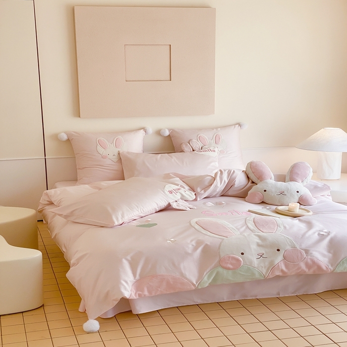 91家纺网 家纺一手货源 找家纺 （总）星野 2024新款棉精致刺绣贴布绣四件套-呆萌兔