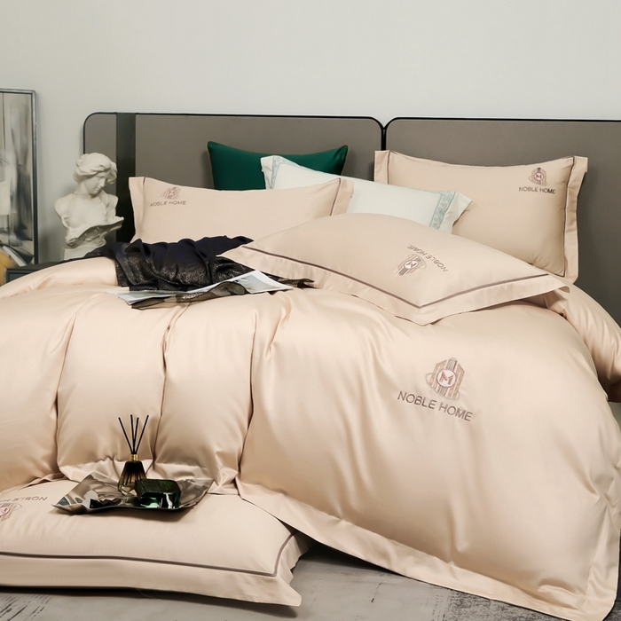 91家纺网 家纺一手货源 找家纺 U品汇（全棉磨毛源头厂家） 2024春夏新品60s支贡缎长绒棉刺绣花四件套纯棉全棉100%纯色简约轻奢 伯爵 -浅香槟