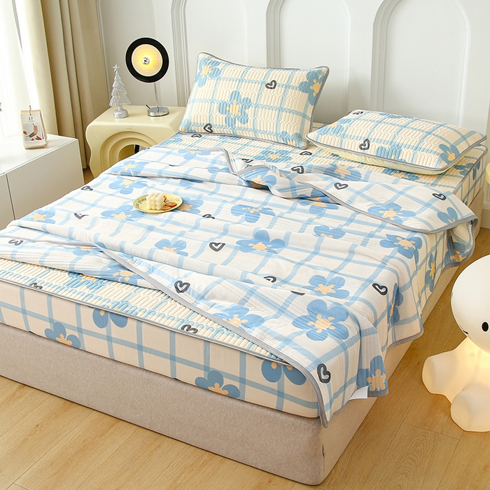 91家纺网 家纺一手货源 找家纺 伊人坊 2024新款A类凉感丝0.4乳胶床笠凉席夏被套件 花花格调