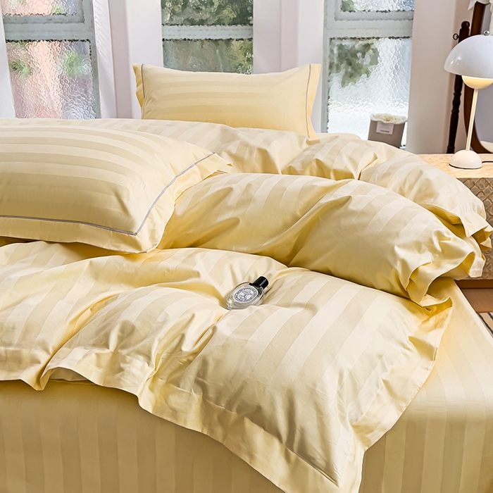 91家纺网 家纺一手货源 找家纺 品乐家纺 2024新款60支长绒棉条纹宽边四件套 宽边条纹黄