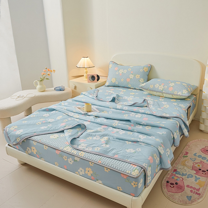 91家纺网 家纺一手货源 找家纺 伊人坊 2024新款A类凉感丝0.4乳胶床笠凉席夏被套件 花花世界