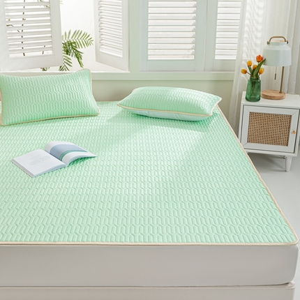 91家纺网 家纺一手货源 找家纺 美丽折家纺 2025新款凉感丝乳胶凉席款 浅绿色