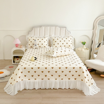 宜凡家纺 2024新款全棉印花雪纺夹棉系列床盖三件套 熊点点