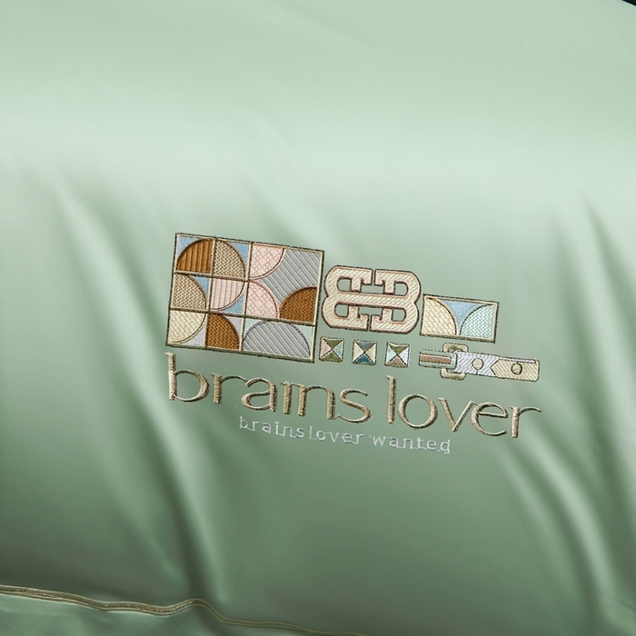 91家纺网 家纺一手货源 找家纺 U品汇（全棉磨毛源头厂家） 2024春夏新品60s支贡缎长绒棉刺绣花四件套纯棉全棉100%纯色简约轻奢 汤姆布朗-淡绿