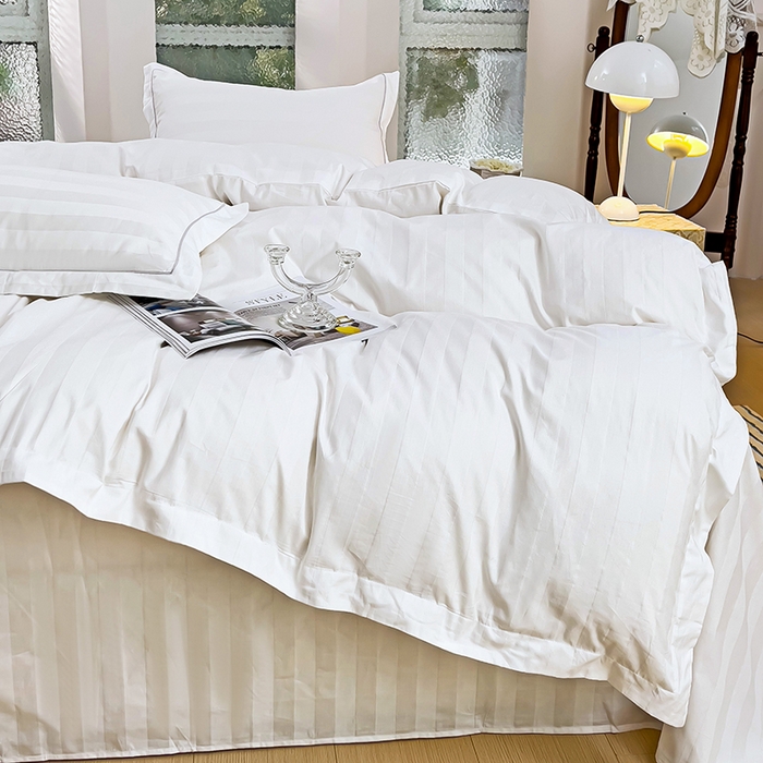 91家纺网 家纺一手货源 找家纺 品乐家纺 2024新款60支长绒棉条纹宽边四件套 宽边条纹白