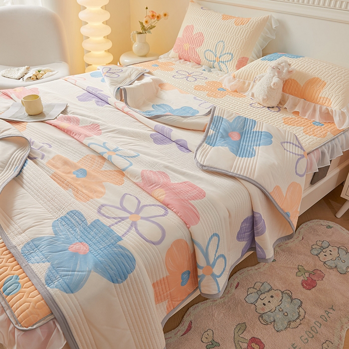 91家纺网 家纺一手货源 找家纺 伊人坊 2024新款A类凉感丝花边款乳胶床笠三四件套 花边 缤纷花季