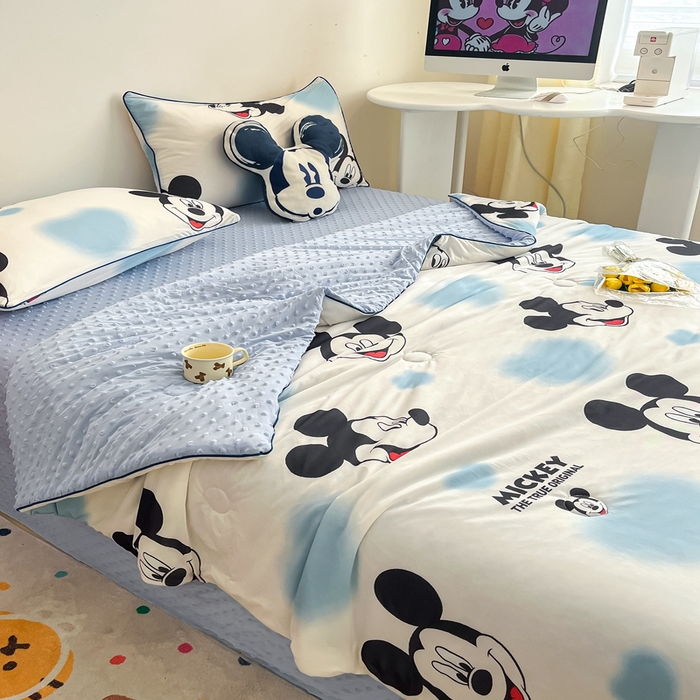 91家纺网 家纺一手货源 找家纺 大彩家居 2024新款凉感丝豆豆夏被 爱心米奇