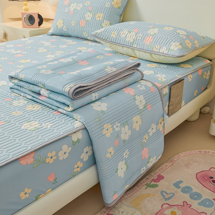 91家纺网 家纺一手货源 找家纺 伊人坊 2024新款A类凉感丝0.4乳胶床笠凉席夏被套件 花花世界