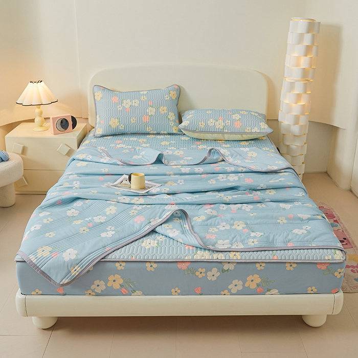 91家纺网 家纺一手货源 找家纺 伊人坊 2024新款A类凉感丝0.4乳胶床笠凉席夏被套件 花花世界