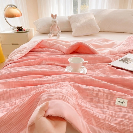 91家纺网 家纺一手货源 找家纺 （总）迪乐妮家居 新款水洗华夫格宽包边大豆夏被