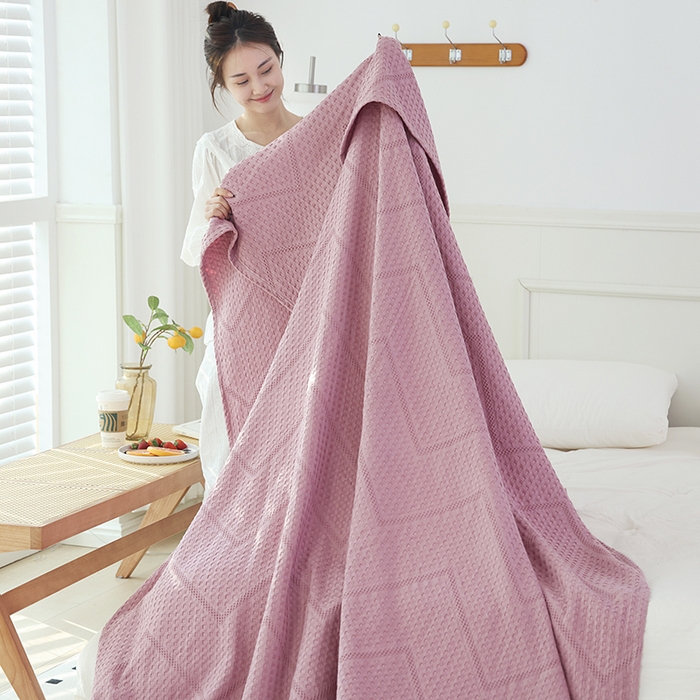 91家纺网 家纺一手货源 找家纺 （总）朴尔家纺-毛巾被 2024新款全棉摩拉山峦风立体透气蜂窝华夫格纱布毛巾被