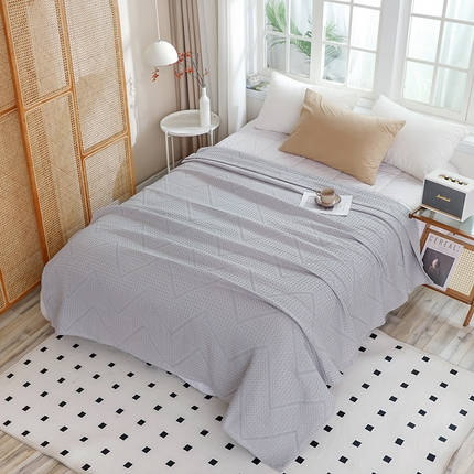 91家纺网 家纺一手货源 找家纺 （总）朴尔家纺-毛巾被 2024新款全棉摩拉山峦风立体透气蜂窝华夫格纱布毛巾被