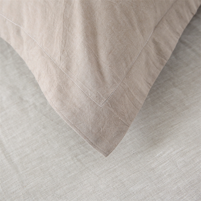 91家纺网 家纺一手货源 找家纺 凌云家纺 2025新款A类全棉水洗棉单枕套反面开口信封式枕套 卡其