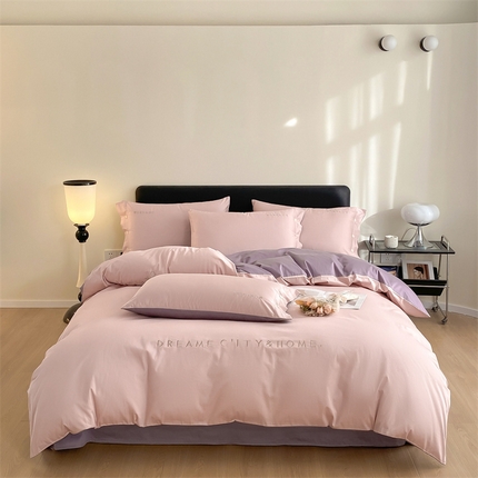 91家纺网 家纺一手货源 找家纺 慕色家纺 2024新款全棉刺绣拼色系列四件套 拼色-香叶粉+罗兰紫