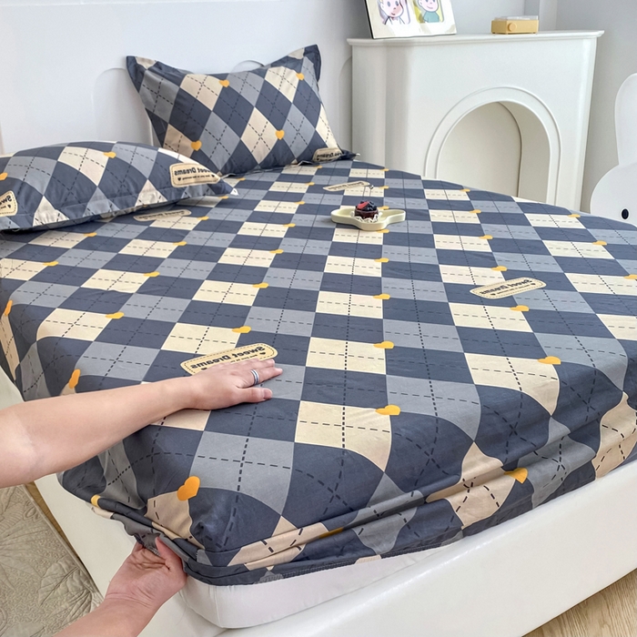 91家纺网 家纺一手货源 找家纺 帛织澜家纺 2026新款喷气12868系列纯棉印花单床笠 格韵空间