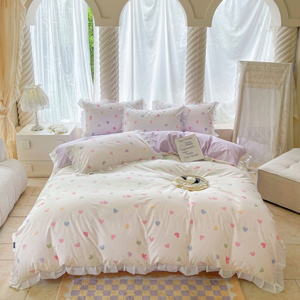 91家纺网 家纺一手货源 找家纺 乐童家纺 2024新款13372全棉雪纺花边四件套直播热款 心之悦动