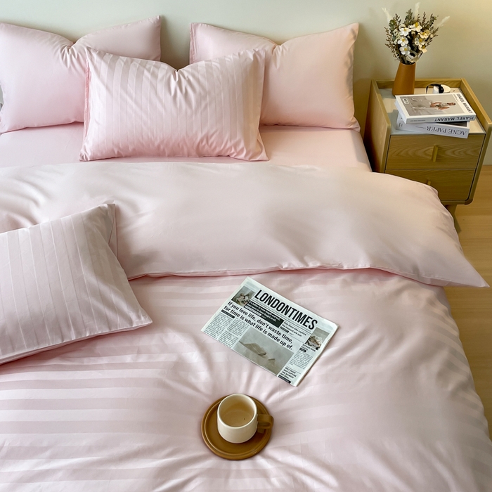 91家纺网 家纺一手货源 找家纺 蓝邻家纺 2024新款全棉60s贡缎提花轻奢四件套系列 杰西-优雅粉