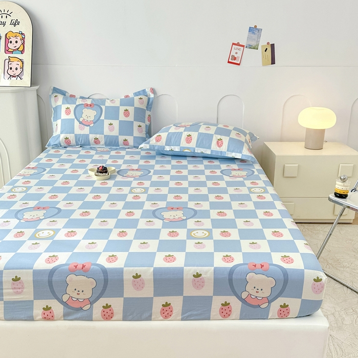 91家纺网 家纺一手货源 找家纺 帛织澜家纺 2026新款喷气12868系列纯棉印花单床笠 草莓小熊