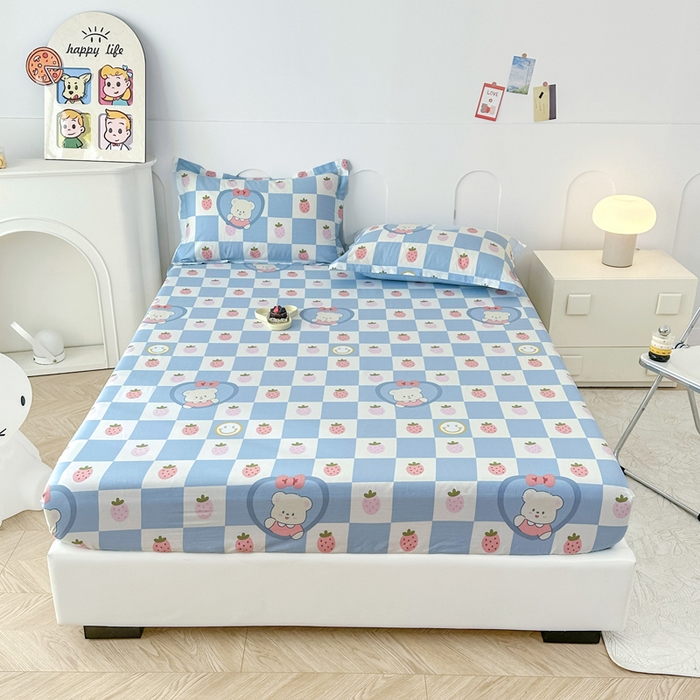 91家纺网 家纺一手货源 找家纺 帛织澜家纺 2026新款喷气12868系列纯棉印花单床笠 草莓小熊