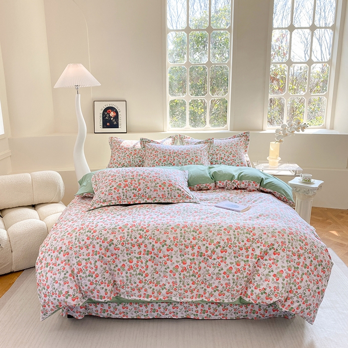 91家纺网 家纺一手货源 找家纺 家贝爱 2024春日新款A类精选高支高密水洗云锦棉四件套 草莓粉