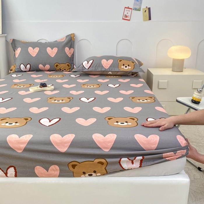 91家纺网 家纺一手货源 找家纺 帛织澜家纺 2025新款喷气12868系列纯棉印花单床笠 多米熊